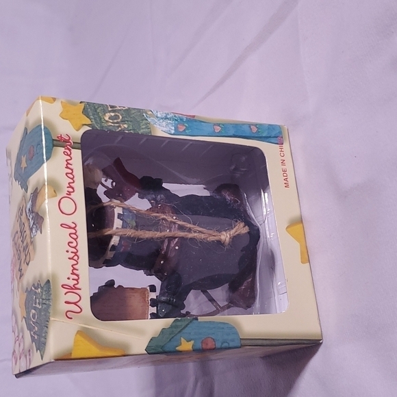 NWT Whimsical Ornament Christmas Penguin 🐧 - Picture 3 of 7